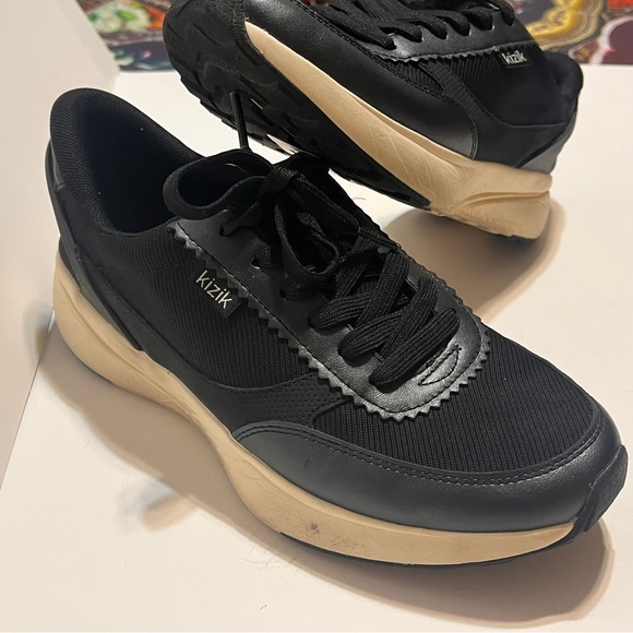 Kizik Paris Women's Size 7 Black/Pristine Leather Hands-Free Sneakers - Picture 4 of 16